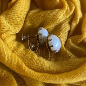 🤍Vintage Faux pearl clip on Earrings.🤍